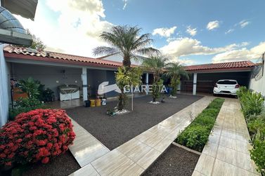 Sobrado &agrave; venda - 279m&sup2; - JARDIM COOPAGRO
