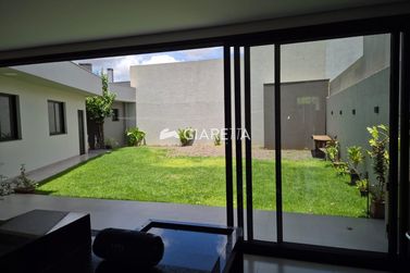 Casa &agrave; venda - 330m&sup2; - VILA INDUSTRIAL