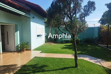 Casa &agrave; venda - 180m&sup2; - Centro