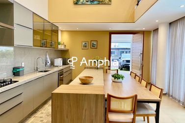 Sobrado &agrave; venda - 242m&sup2; - Canad&aacute;