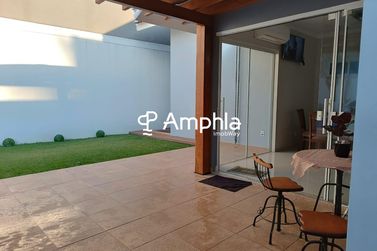 Casa &agrave; venda - 220m&sup2; - Industrial Leste