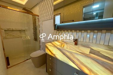 Sobrado &agrave; venda - 170m&sup2; - Pioneiros Catarinenses