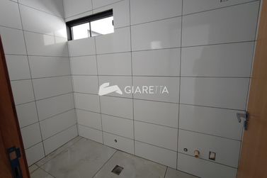 Casa &agrave; venda - 68m&sup2; - JARDIM PINHEIRINHO