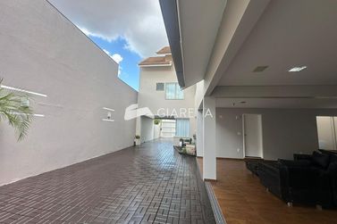 Sobrado &agrave; venda - 251m&sup2; - JARDIM GISELA