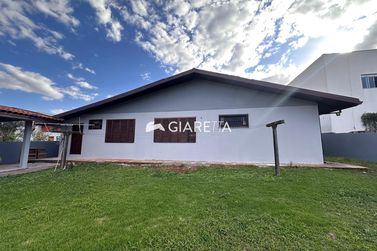 Casa &agrave; venda - 300m&sup2; - CENTRO