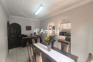 Sobrado &agrave; venda - 360m&sup2; - Country