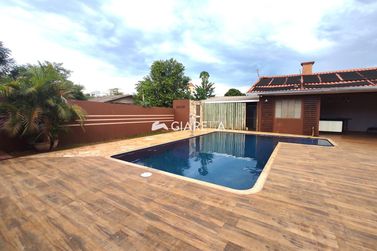 Casa para alugar - 167m&sup2; - JARDIM PANCERA