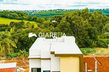 Casa para alugar - 97m&sup2; - JARDIM PARIZOTTO