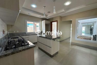 Sobrado &agrave; venda - 388m&sup2; - Santa Cruz