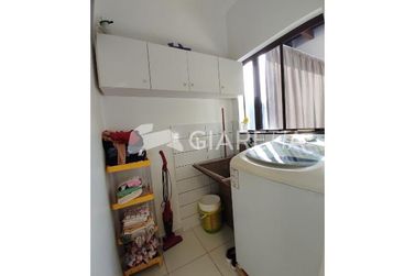 Sobrado &agrave; venda - 135m&sup2; - CENTRO