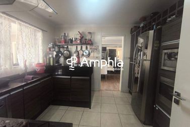 Sobrado &agrave; venda - 190m&sup2; - Santa Cruz