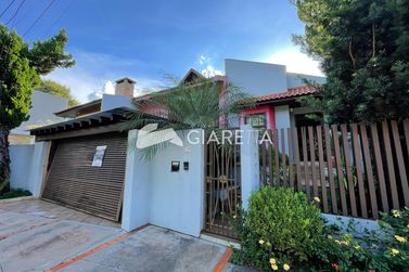 Casa para alugar - 341m&sup2; - JARDIM LA SALLE