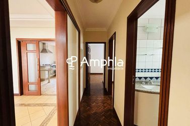 Casa &agrave; venda - 285m&sup2; - Recanto Tropical