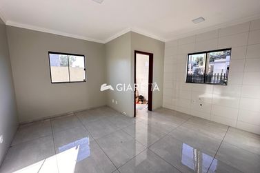 Casa &agrave; venda - 70m&sup2; - JARDIM PINHEIRINHO