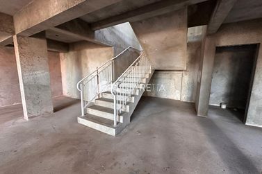 Sala Comercial &agrave; venda - 300m&sup2; - VILA OPERARIA