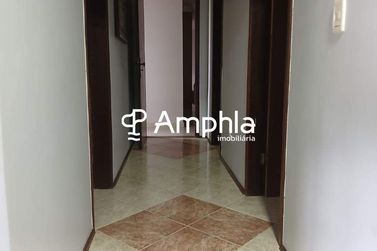 Sobrado &agrave; venda - 250m&sup2; - Recanto Tropical