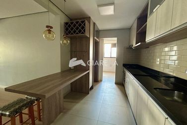 Apartamento para alugar - 125m&sup2; - CENTRO