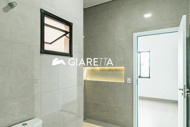 Casa para alugar - 97m&sup2; - JARDIM PARIZOTTO