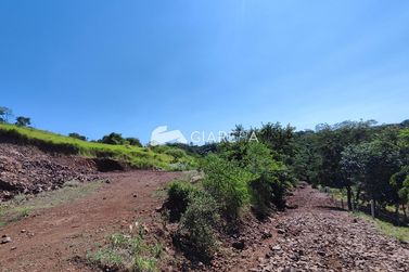 Ch&aacute;cara &agrave; venda - 20000m&sup2; - QUATRO PONTES