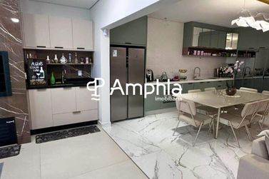 Sobrado &agrave; venda - 167m&sup2; - Recanto Tropical