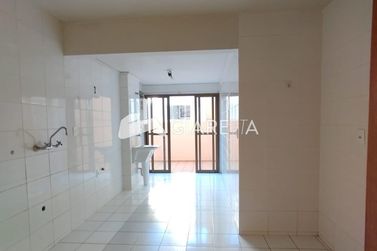 Apartamento &agrave; venda - 94m&sup2; - CENTRO