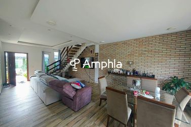Sobrado &agrave; venda - 204m&sup2; - Universit&aacute;rio