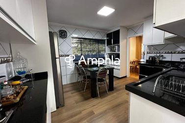 Casa &agrave; venda - 196m&sup2; - Jardim Pancera