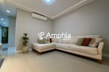 Apartamento &agrave; venda - 144m&sup2; - Meia Praia