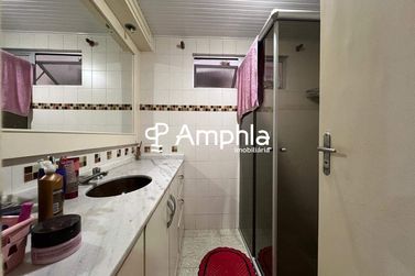 Apartamento &agrave; venda - 95m&sup2; - Centro