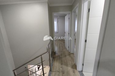 Sobrado &agrave; venda - 131m&sup2; - JARDIM PANCERA