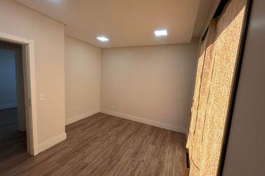 Sobrado &agrave; venda - 200m&sup2; - Maria Luiza