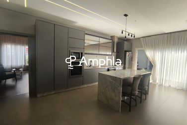 Casa &agrave; venda - 270m&sup2; - Cancelli