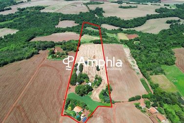 Terreno &agrave; venda - 90m&sup2; - Centro