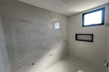Sobrado &agrave; venda - 200m&sup2; - Maria Luiza