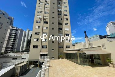 Apartamento &agrave; venda - 259m&sup2; - Centro