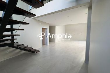 Sobrado &agrave; venda - 294m&sup2; - Cascavel Velho