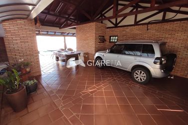 Sobrado &agrave; venda - 246m&sup2; - CENTRO