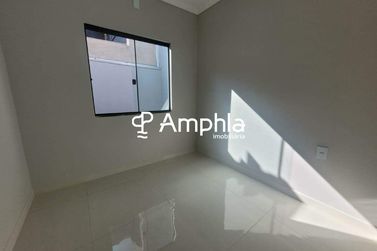 Casa &agrave; venda - 52m&sup2; - Esmeralda