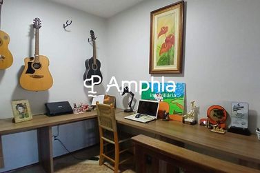 Sobrado &agrave; venda - 250m&sup2; - Recanto Tropical