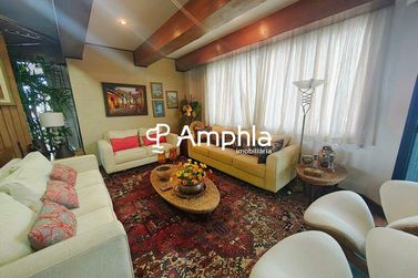 Apartamento &agrave; venda - 700m&sup2; - Centro
