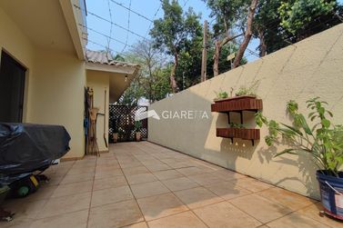 Sobrado &agrave; venda - 135m&sup2; - JARDIM GISELA