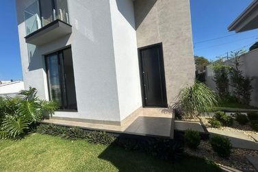 Sobrado &agrave; venda - 200m&sup2; - Maria Luiza