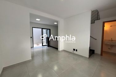 Sobrado &agrave; venda - 105m&sup2; - Coqueiral