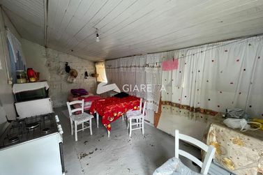 Casa &agrave; venda - 48m&sup2; - JARDIM PINHEIRINHO