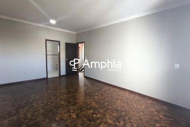 Sobrado &agrave; venda - 317m&sup2; - Recanto Tropical