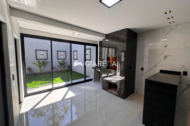 Casa &agrave; venda - 100m&sup2; - JARDIM PARIZOTTO
