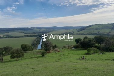 Ch&aacute;cara &agrave; venda - 121000m&sup2; - &Aacute;rea Rural