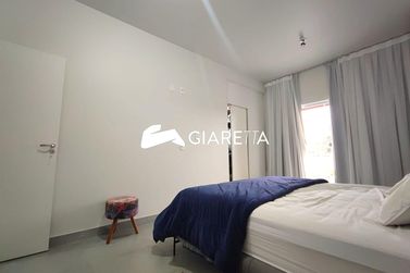 Sobrado &agrave; venda - 129m&sup2; - JARDIM PARIZOTTO