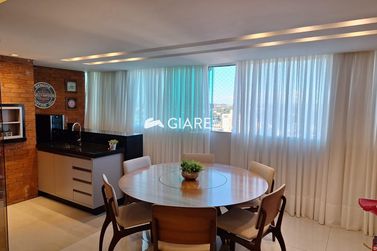 Apartamento &agrave; venda - 137m&sup2; - CENTRO