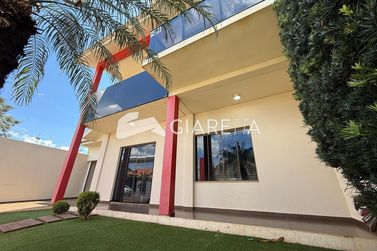 Sobrado &agrave; venda - 279m&sup2; - JARDIM S&Atilde;O FRANCISCO